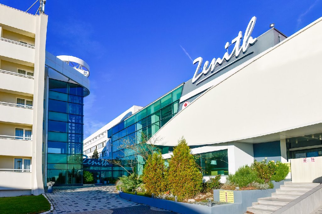 ZENITH CM